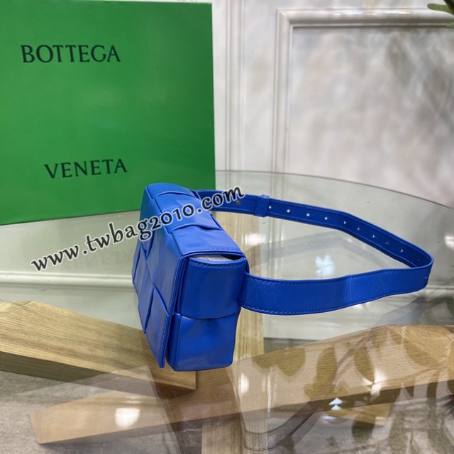 Bottega veneta高端女包 KF0023 寶緹嘉爆款電光藍CASSETTE腰包 BV經典款四格腰包/胸包/斜挎包/單肩包  gxz1394